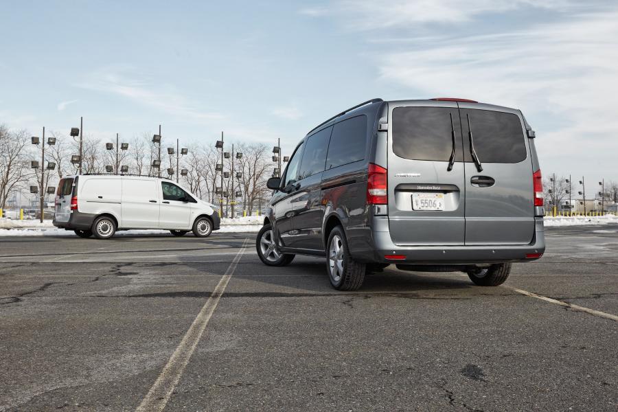  Mercedes-Benz Metris 2015 года  (фото 5 из 32)